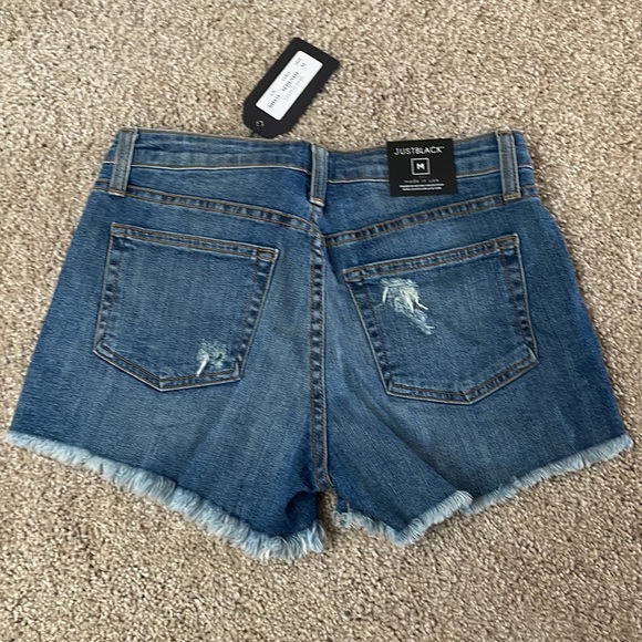 Brand New shorts - Picture 3 of 3